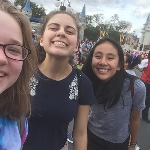 Meet your Posher, Courtney